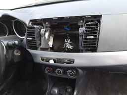 2011 MITSUBISHI LANCER