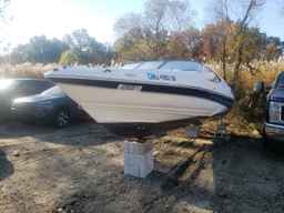 2002 REGAL Boat