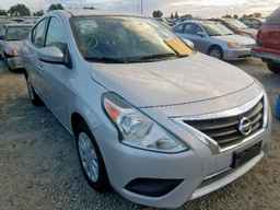 2017 NISSAN VERSA
