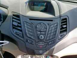 2016 FORD Fiesta