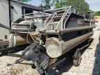 1989 Sun Tracker Boat