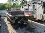 1989 Sun Tracker Boat
