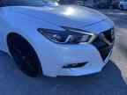 2017 NISSAN Maxima