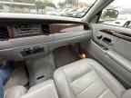 2001 LINCOLN Town Car