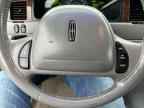 2001 LINCOLN Town Car