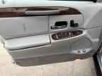 2001 LINCOLN Town Car