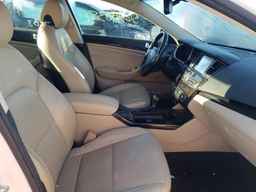 2015 KIA Cadenza