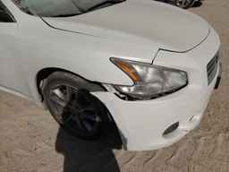 2010 NISSAN Maxima