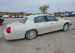 2005 LINCOLN TOWN CAR SIGNATURE
