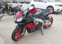 2017 APRILIA RSV4 RR