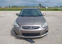 2012 HYUNDAI ACCENT GLS