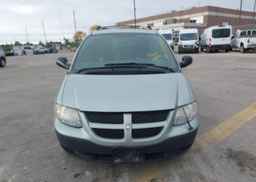 2003 DODGE CARAVAN SE