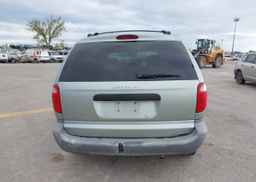 2003 DODGE CARAVAN SE