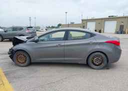 2013 HYUNDAI ELANTRA GL