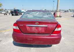 2002 TOYOTA CAMRY LE