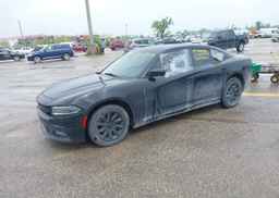 2018 DODGE CHARGER SE V8