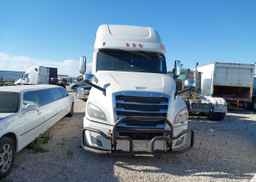 2019 FREIGHTLINER CASCADIA 126
