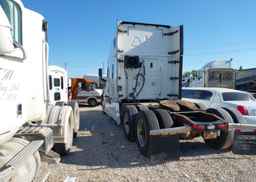 2019 FREIGHTLINER CASCADIA 126
