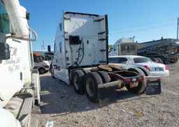 2019 FREIGHTLINER CASCADIA 126