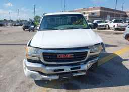 2005 GMC SIERRA 2500 HD PICKUP
