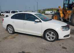 2011 VOLKSWAGEN JETTA 2.5