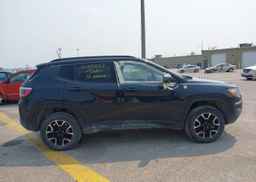 2017 JEEP COMPASS TRAILHAWK