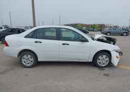 2007 FORD FOCUS ZX4 SE