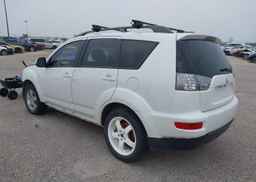 2011 MITSUBISHI OUTLANDER ES