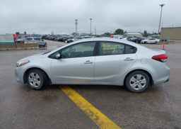 2017 KIA FORTE LX