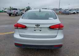 2017 KIA FORTE LX