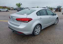 2017 KIA FORTE LX