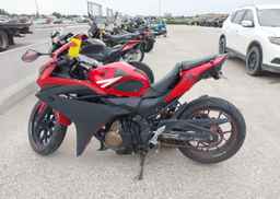 2016 HONDA CBR500 R