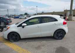 2014 KIA RIO5 SX
