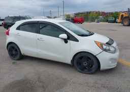 2014 KIA RIO5 SX
