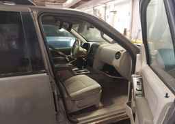 2006 FORD EXPLORER XLT