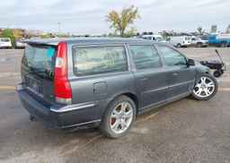 2007 VOLVO V70 2.5T TITANIUM