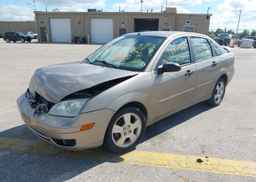 2005 FORD FOCUS ZX4 SES