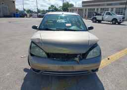 2005 FORD FOCUS ZX4 SES