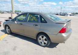 2005 FORD FOCUS ZX4 SES