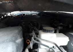 2010 NISSAN PATHFINDER SE