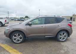 2010 NISSAN MURANO LE