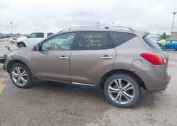 2010 NISSAN MURANO LE
