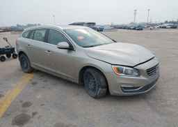 2015 VOLVO V60 T6
