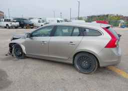 2015 VOLVO V60 T6