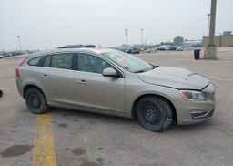 2015 VOLVO V60 T6