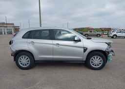 2020 MITSUBISHI RVR ES