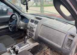 2010 FORD ESCAPE XLT V6