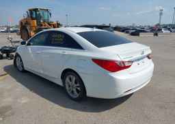 2012 HYUNDAI SONATA GL