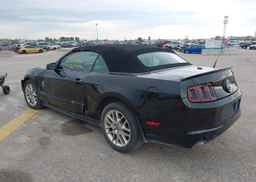 2013 FORD MUSTANG