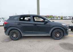 2017 HYUNDAI TUCSON